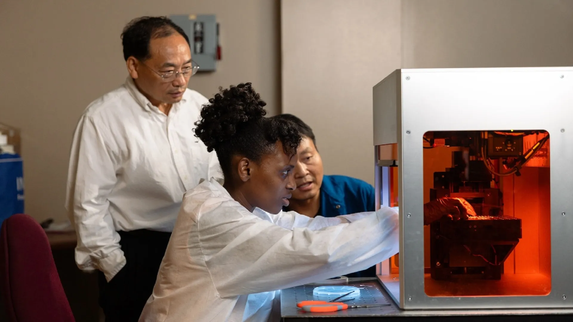 Scientists discover boron arsenide beats diamond in heat transfer