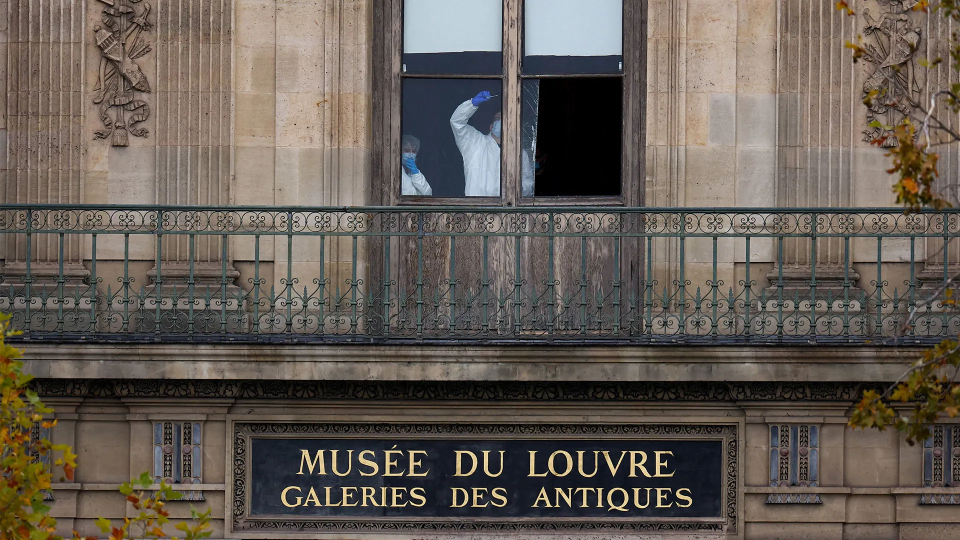 Paris’ Louvre reopens after historic jewelry heist