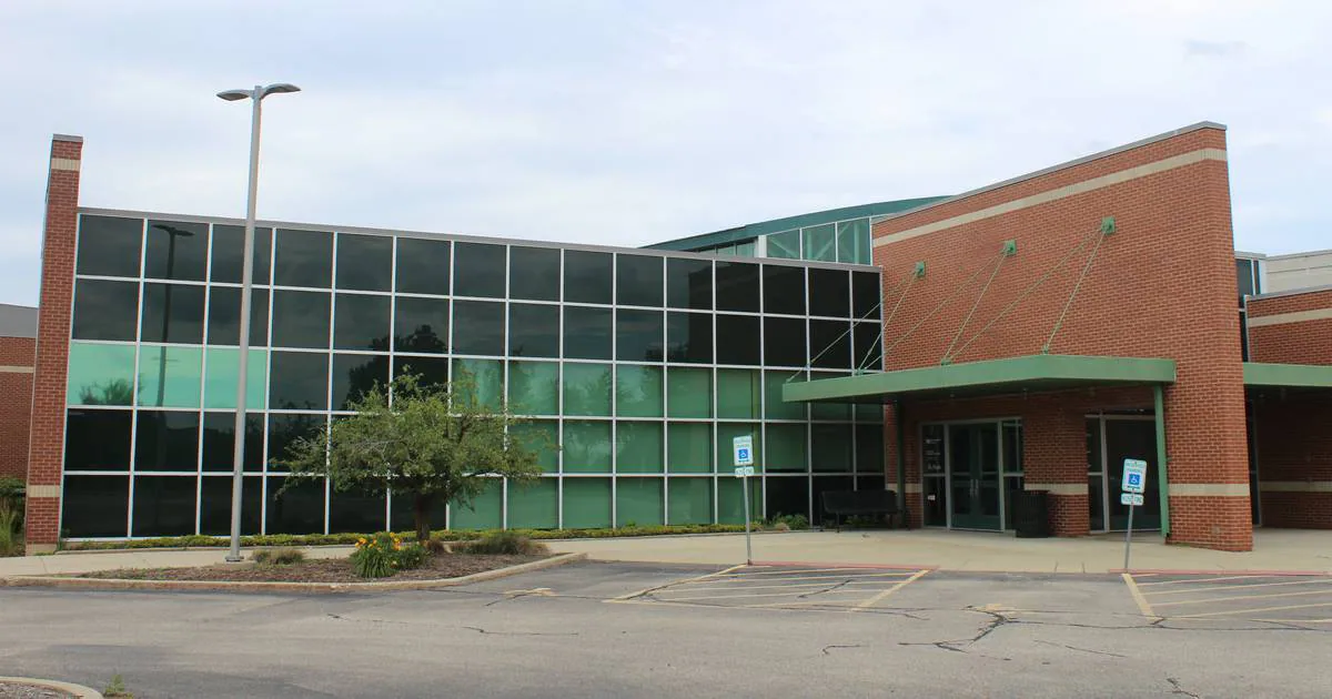 Crystal Lake Park District says no to buying closed Northwestern fitness center