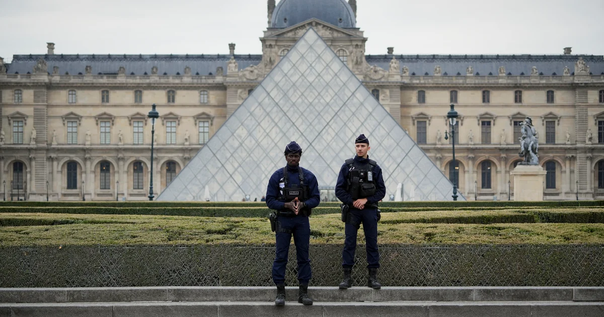 Stolen Louvre jewels were not insured, French government says