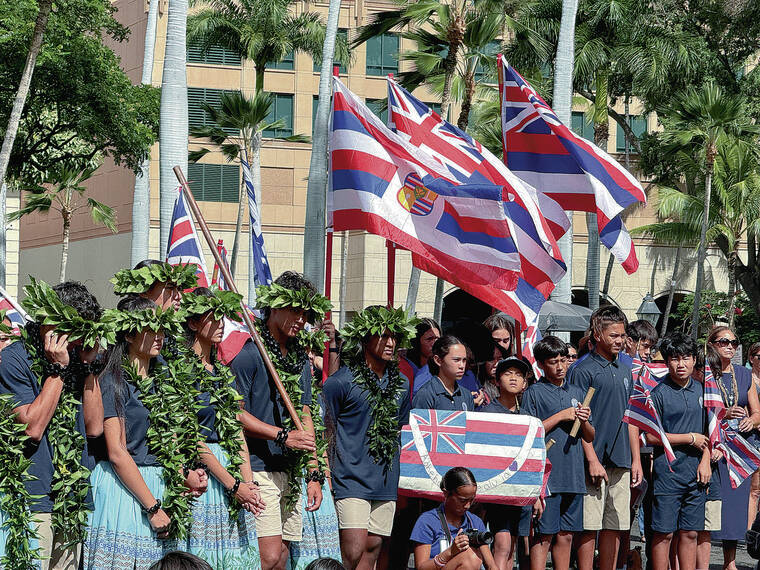 Hundreds rally to defend Kamehameha Schools’ admissions policy