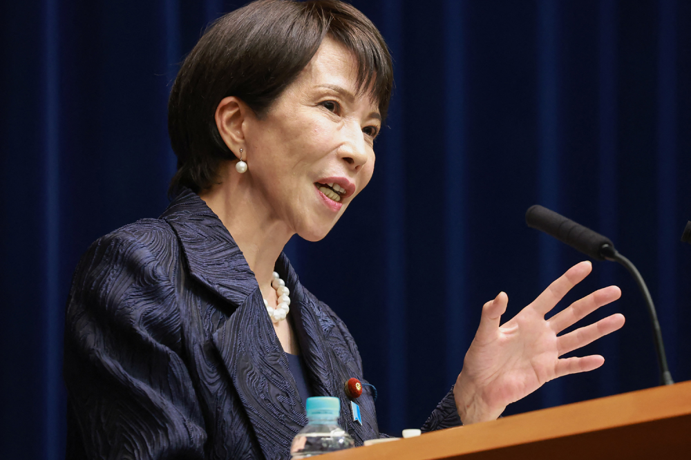Japan’s First Female Prime Minister Inherits a Shaky Office