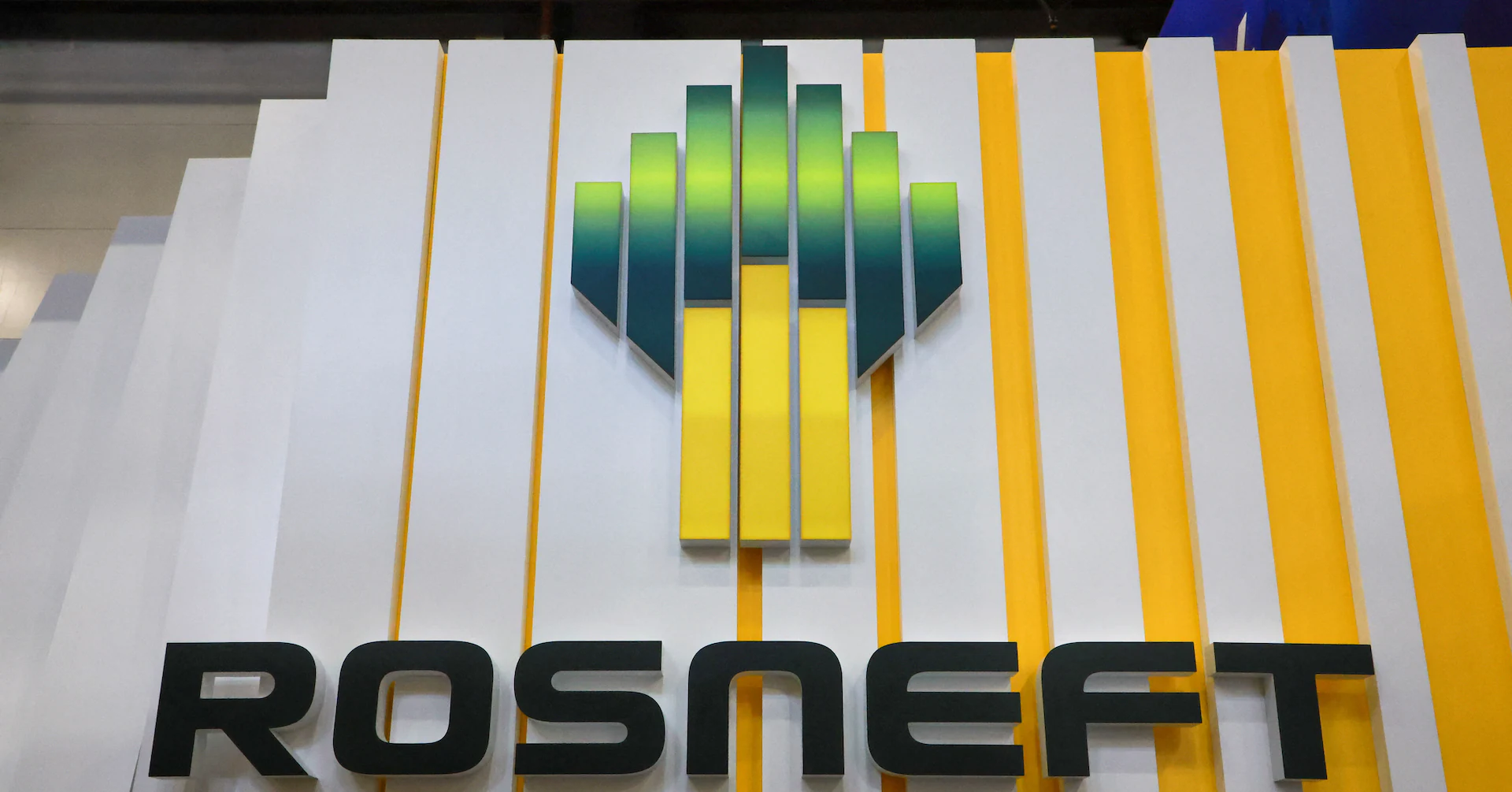 US hits top Russian oil companies with sanctions, EU bans Russian LNG