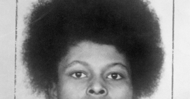 Leftist Chicago Teachers Union Honors Convicted Cop Killer Assata Shakur as 'Revolutionary Fighter'