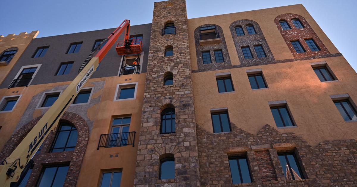 Upstate SC builder says economy still slowing construction