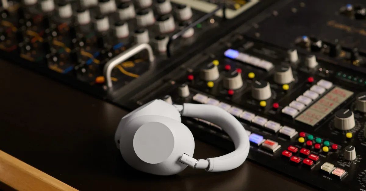 Sony's amazing new XM6 ANC wireless headphones just hit one of the best prices ever at $348 (Reg. $460)