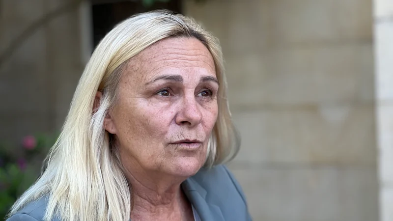 Preventative Health Minister opens up about smoking addiction as illegal tobacco rates soar