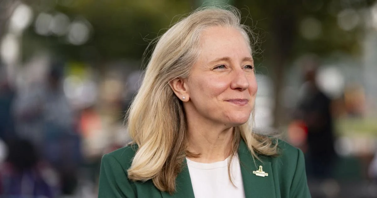 Spanberger continued to outraise Earle-Sears in September, with $12.5 million coming in