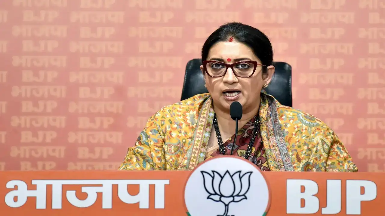 Smriti Irani Breaks Silence on Bihar Campaign Entry, 'Vote Chori', Tejashwi-Rahul Jodi | Exclusive