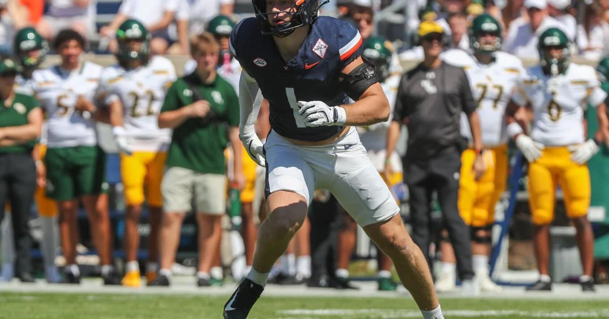 No. 16 Virginia football set for rivalry clash at Carolina