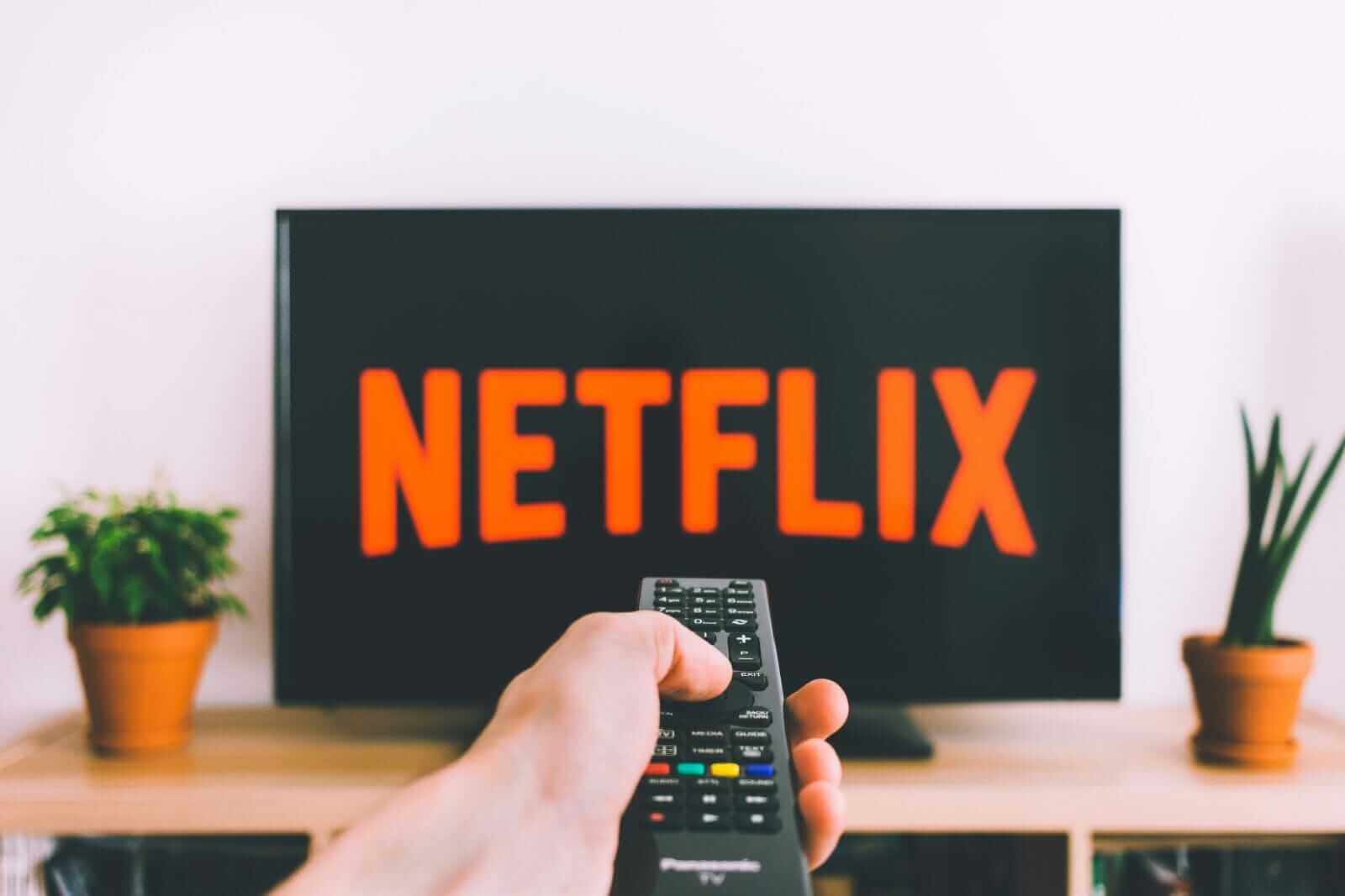 Netflix Drops Post Q3 Earnings. Is NFLX Stock Trading at a Bargain?
