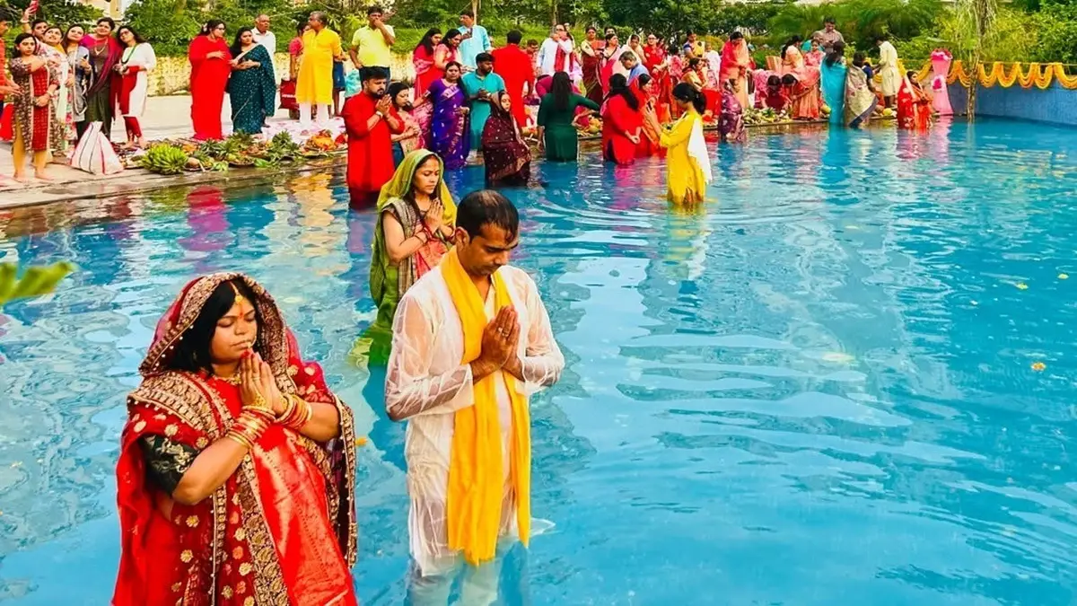 Chhath Puja 2025: Can't Make It To Ghat? Simple Alternatives To Perform Rituals And Puja At Home