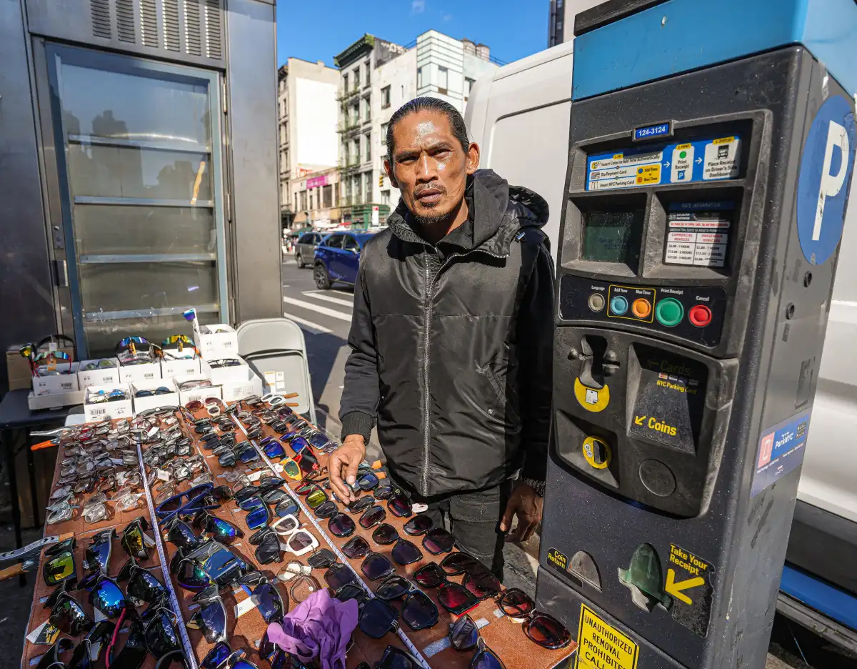 ‘They are like the mafia’: Canal Street vendors scared and irate a day after ICE’s surprise Chinatown raid