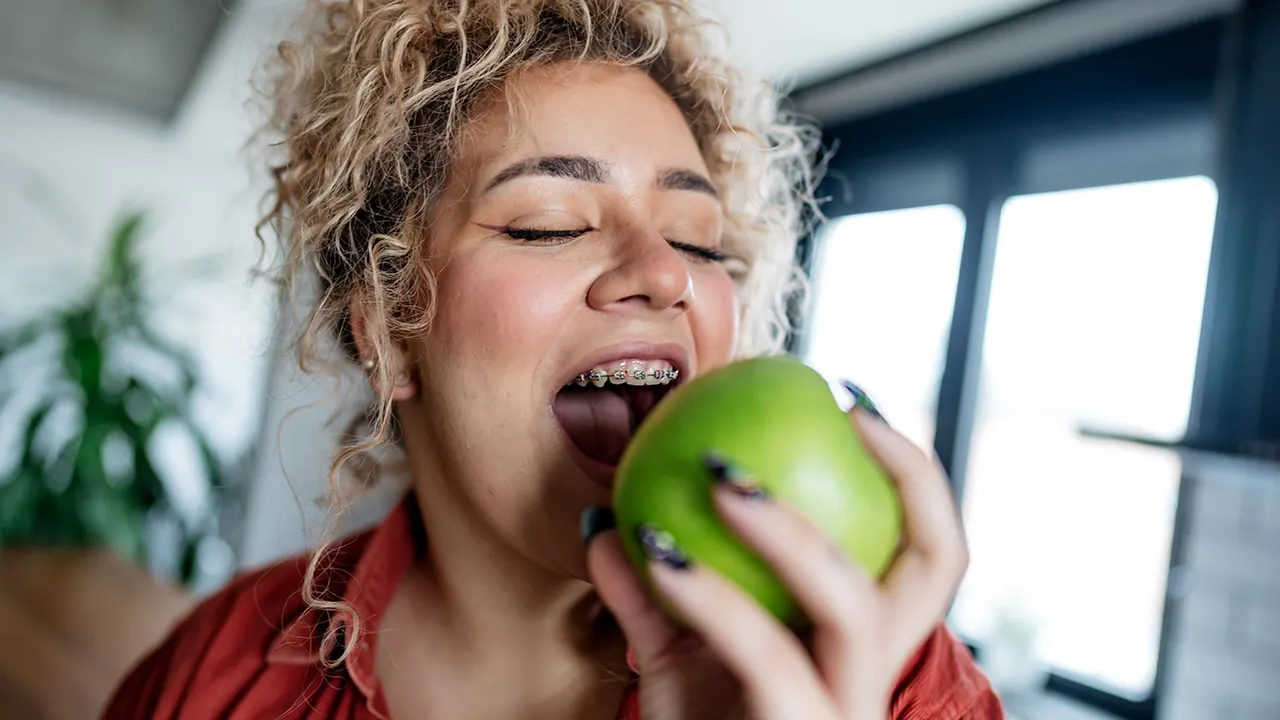 Fruit-based ingredient may help fight gum disease naturally, scientists discover