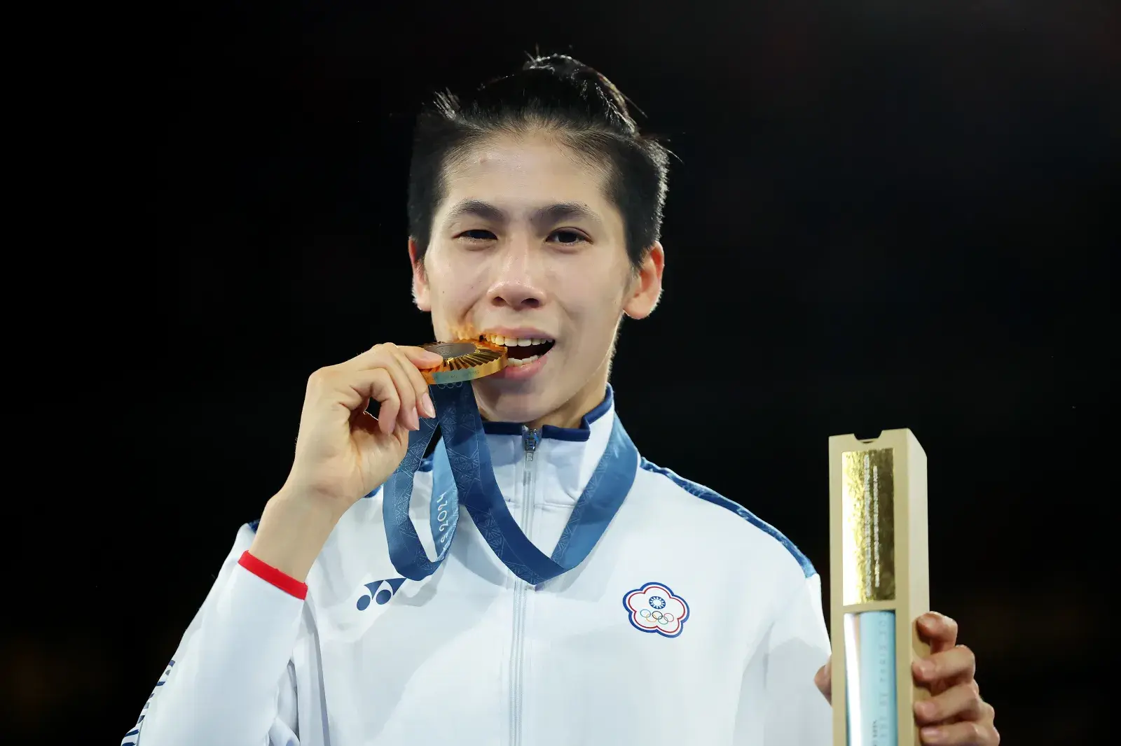 Boxer Who Failed Gender Testing Wins Fight in 90 Seconds