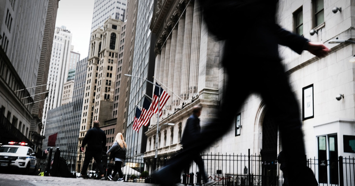 Stock Market Today: Stocks Sink, Oil Surges After U.S. Imposes New Russian Sanctions