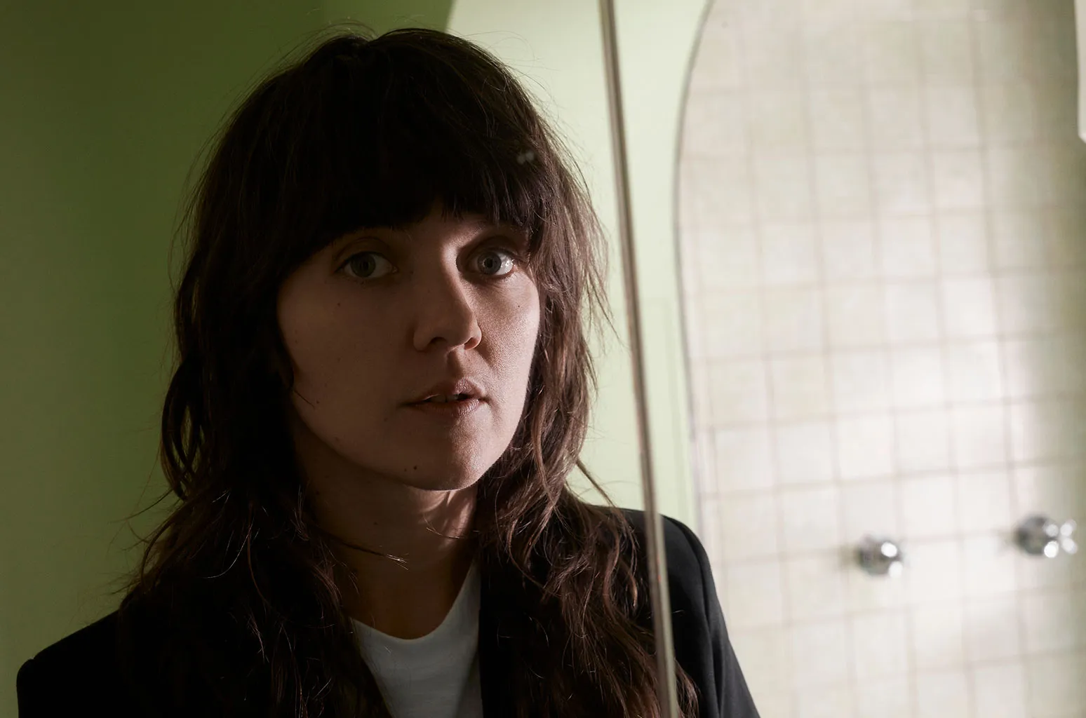 Courtney Barnett Rocks Out With Late-Night Performance of ‘Stay In Your Lane’: Watch