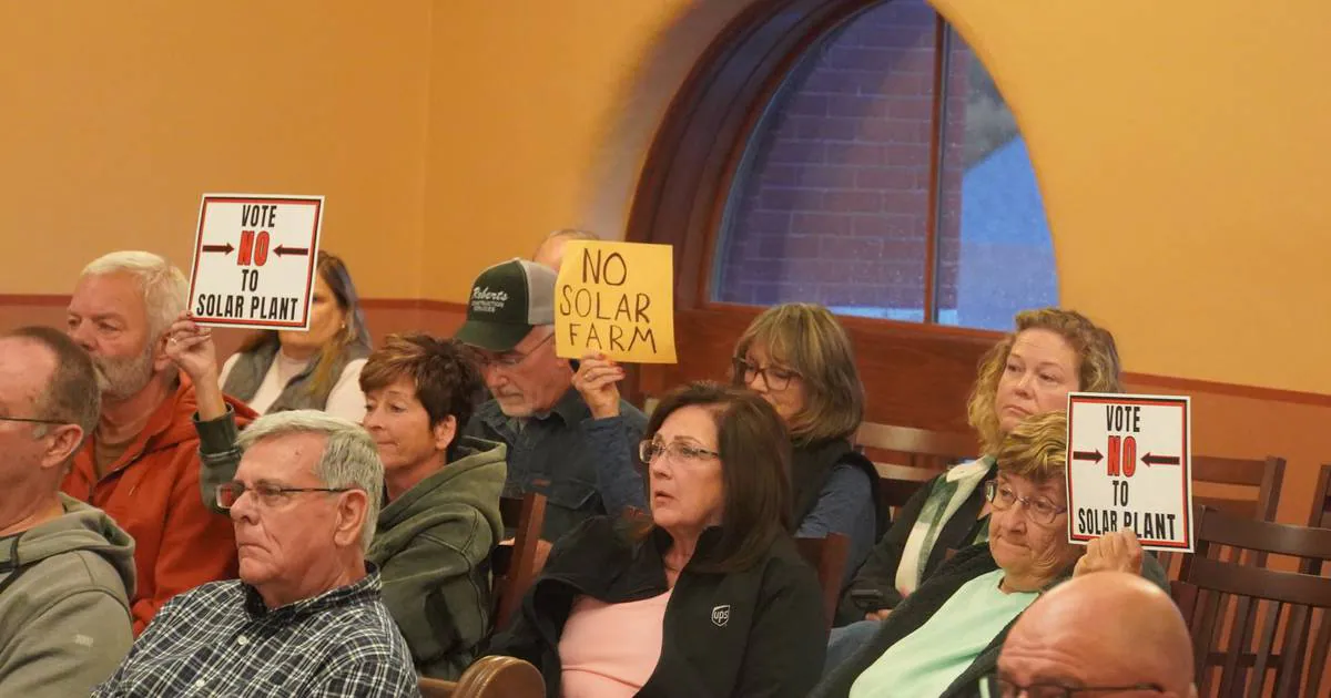 Ogle County Board denies one solar permit, approves another