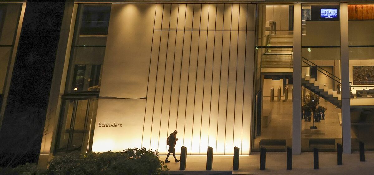Schroders Posts Inflows Driven by Pensions, Alternatives Demand