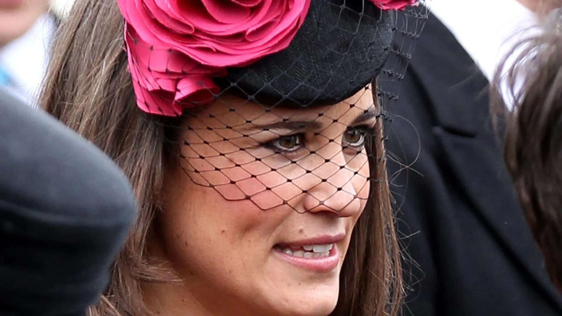 Pippa Middleton puts 'romantic twist' on sister Princess Kate's viral engagement dress in unearthed photos