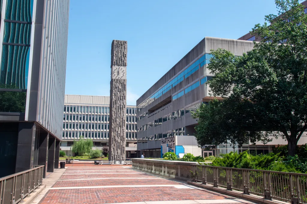 Massive CT office complex foreclosure lends few redevelopment answers