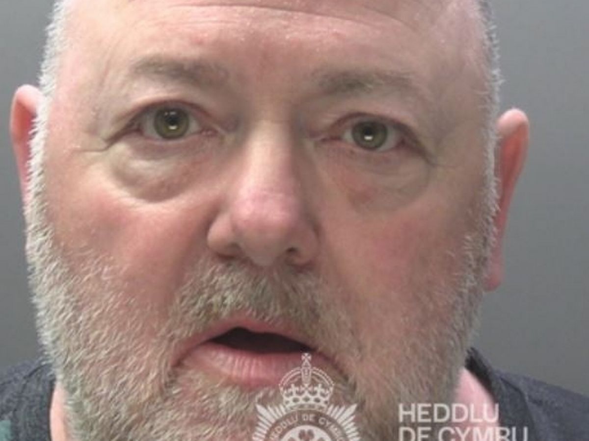 He said he loved a 14-year-old girl and wanted to smell her