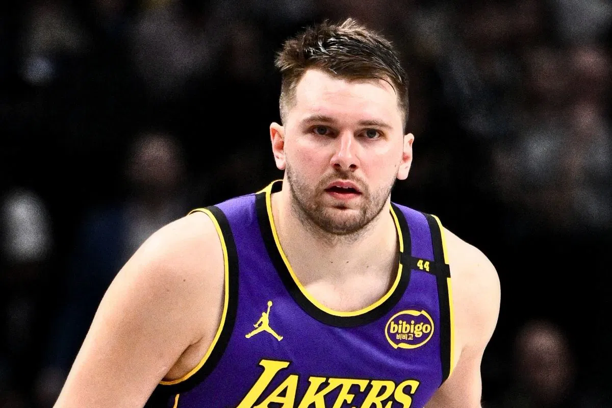 Doctor Pinpoints Luka Doncic Injury Concern After NBC Cameras Catch Lakers Star’s Struggles