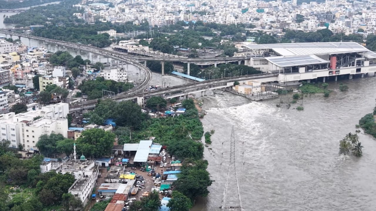 Hyderabad flood affected mostly Musi bank encroachers, says HYDRAA chief