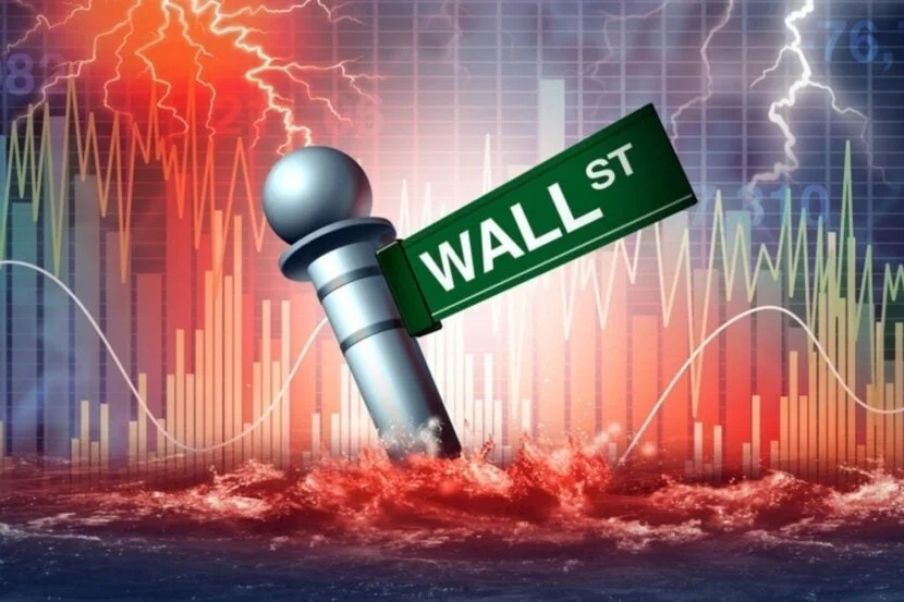 Tech Stocks Slump, Netflix Sinks 10% On Worst Day Since 2022