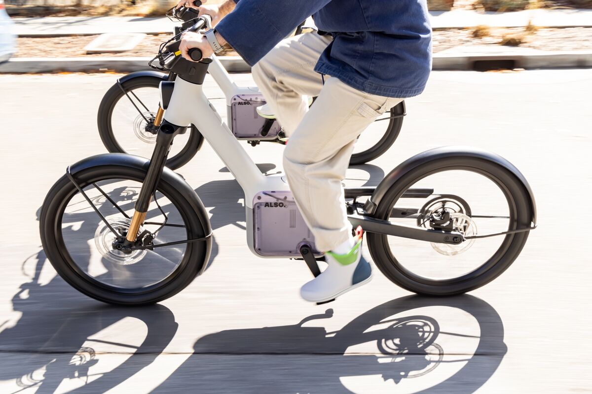 Rivian Mobility Spinoff Readies $4,500 E-Bike as First Product
