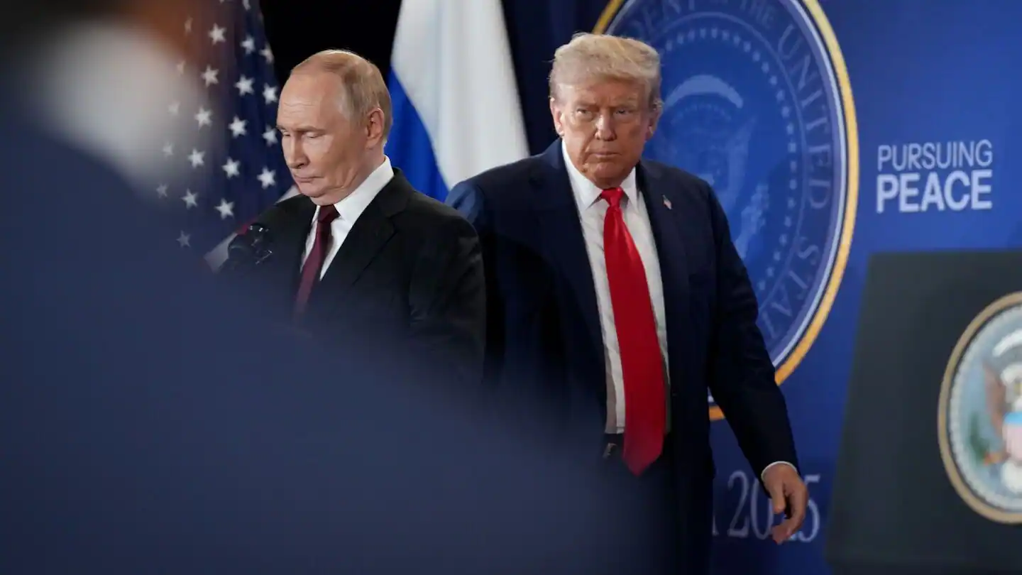 Trump sanctions Russia's two largest oil companies