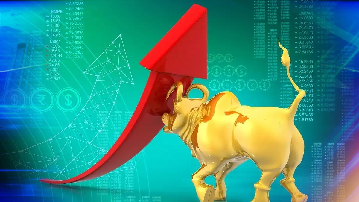 Sensex surges 700 points, Nifty reclaims 26,000 as IT stocks lead market rally