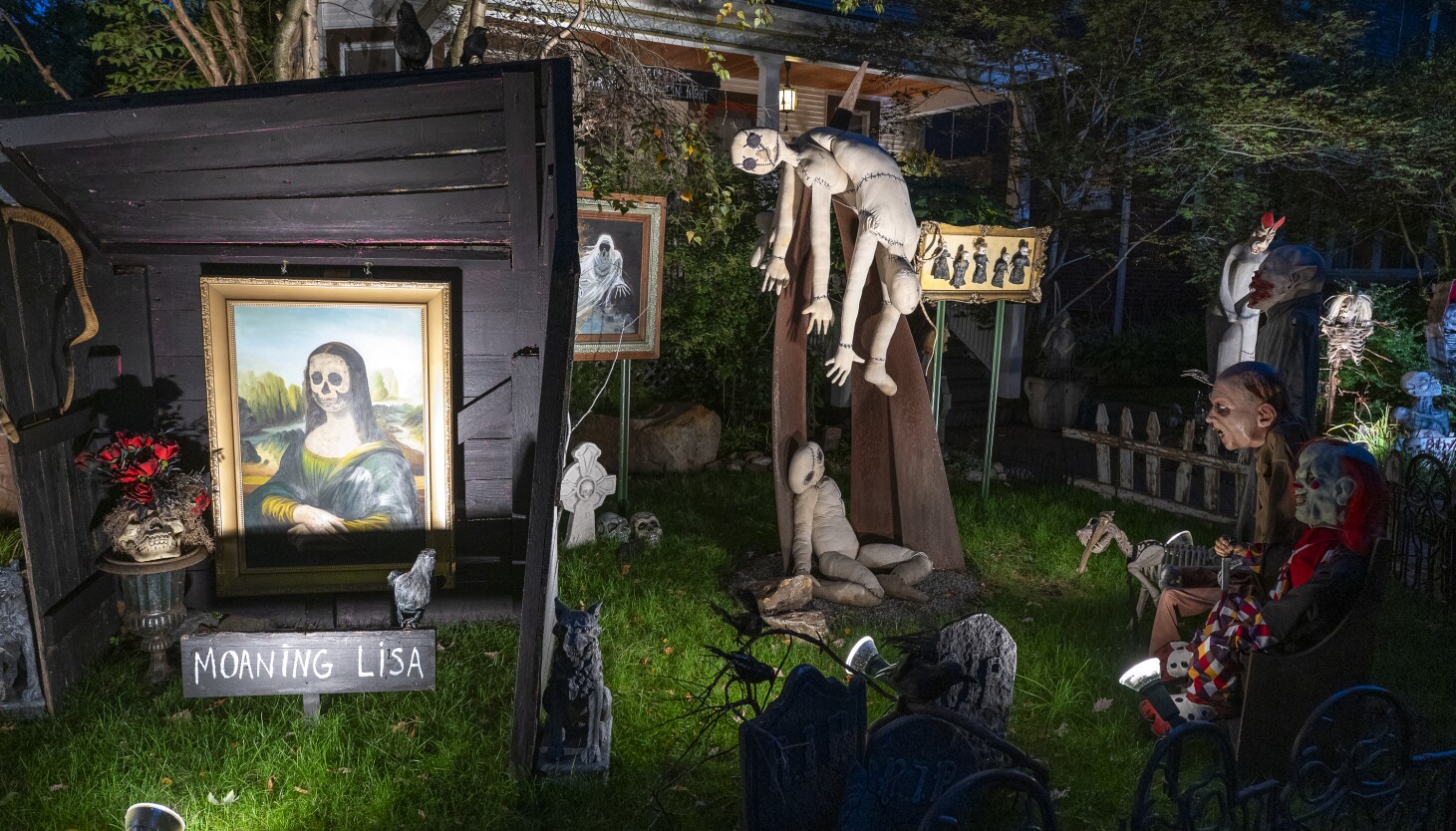 These three homes have Halloween yard displays to die for