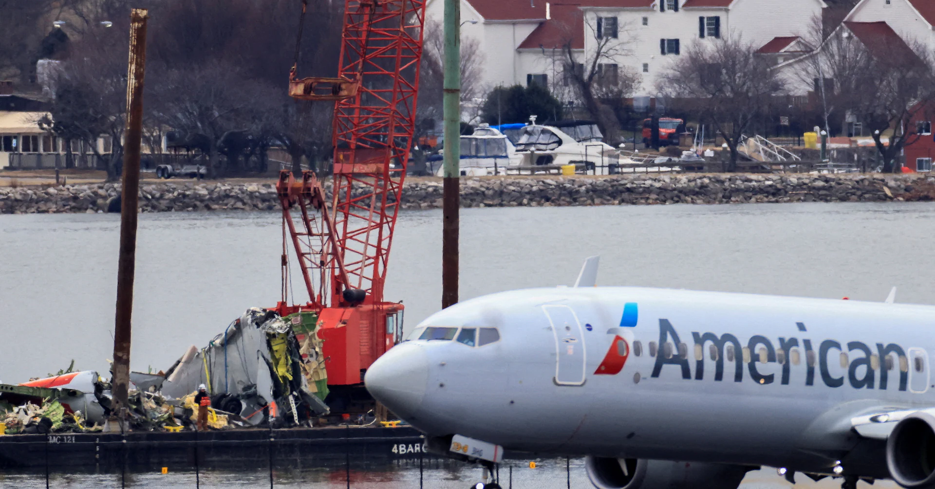 American Airlines raises 2025 profit outlook on strong premium demand, pricing gains