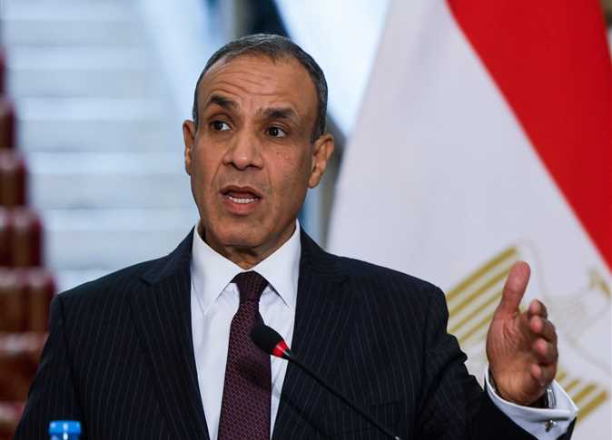 FM to youth: Trust the transparency of our diplomatic exams