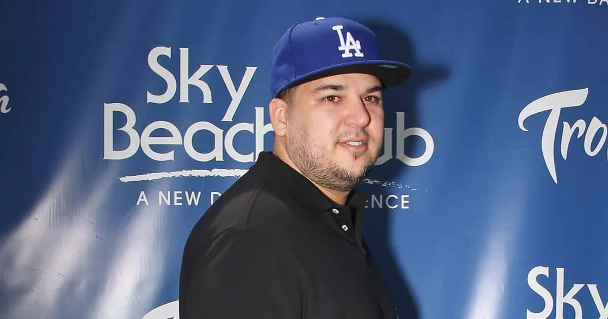 Rob Kardashian Makes 1st The Kardashians Appearance in 4 Years