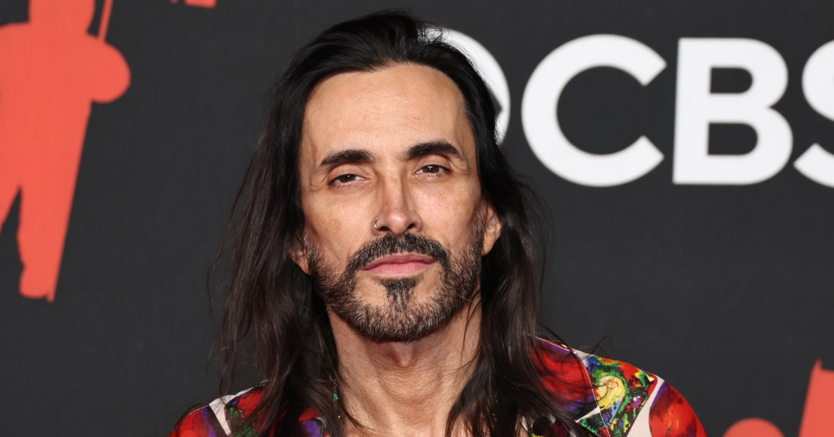 Extreme's Nuno Bettencourt Details How Late KISS Guitarist Ace Frehley Influenced His Style