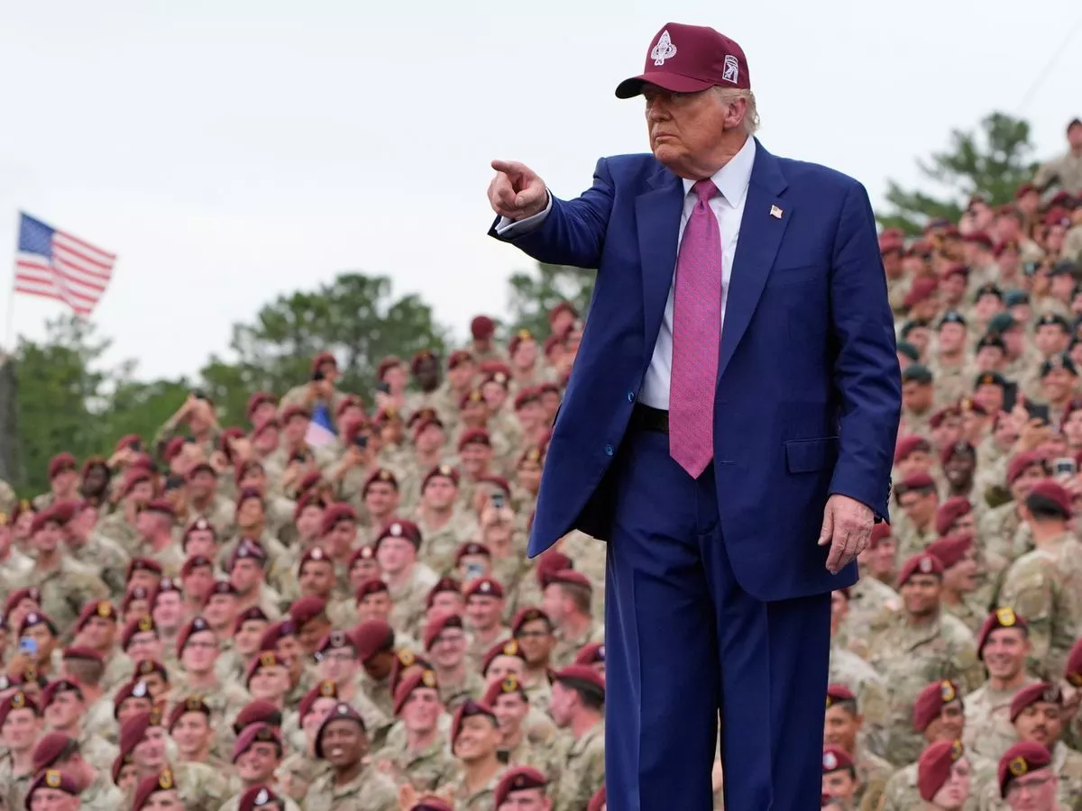 Donald Trump orders troops to another city to use 'full force' on protesters