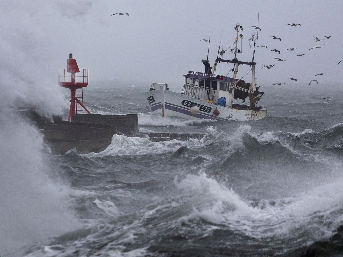 Storm Benjamin danger to life 70mph wind warnings come into force