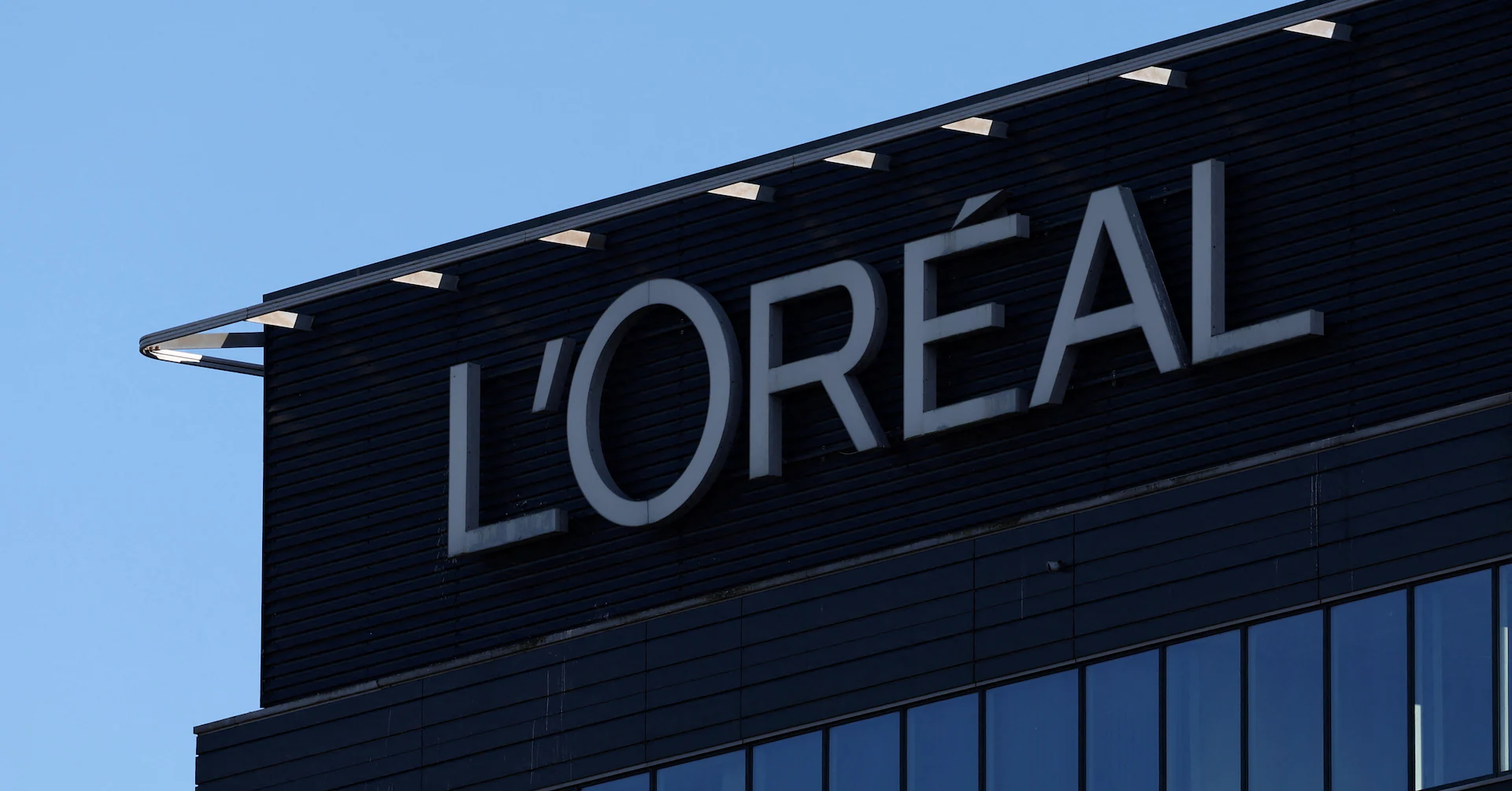 Sale of beauty assets to L'Oreal will be "net gain" in results, Kering COO says
