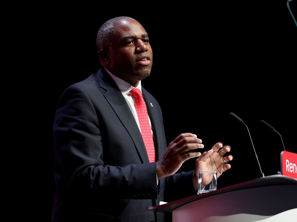 Robert Jenrick 'should apologise' for attacks on judges, David Lammy says