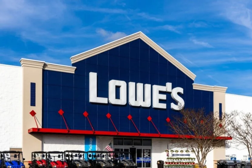 Lowe's Eyes Growth As Housing Market Nears Turning Point