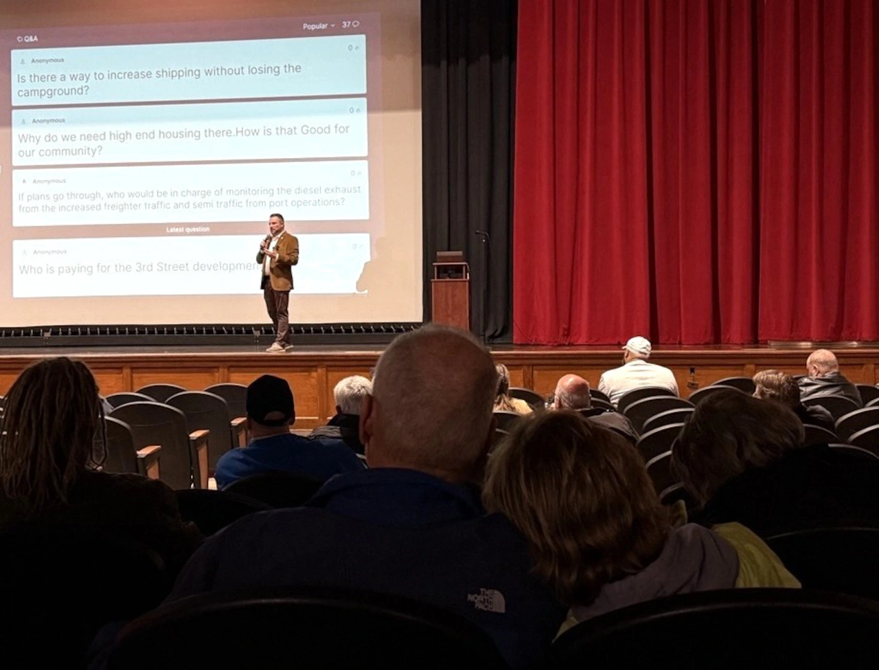 Muskegon residents question details of proposed port relocation
