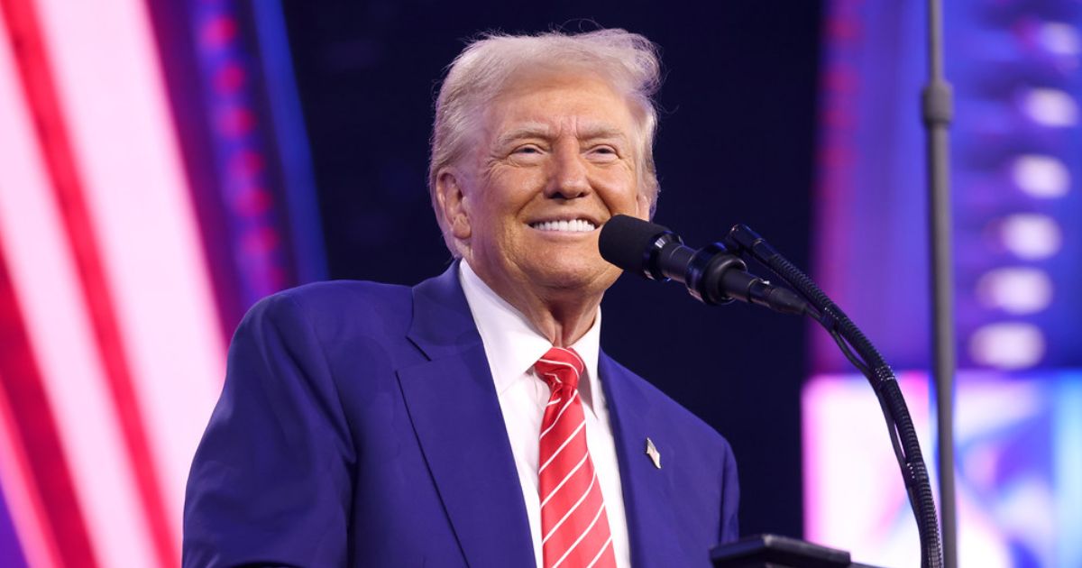 Trump’s Rambling Rant Raises Alarming Health Questions