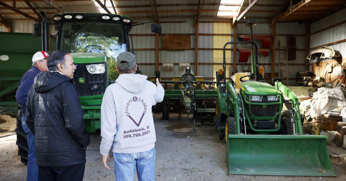 U.S. Rep. Raja Krishnamoorthi visits Taylor Ridge farm