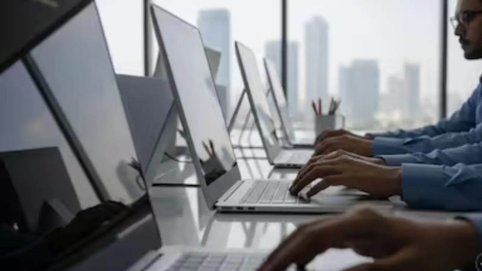 Man First Dream Job 12 LPA Turns Into Nightmare work toxic culture boss overtime