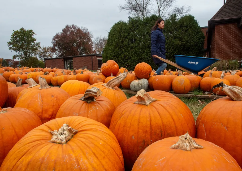 Controversial CT Halloween display draws criticism from mayor, NAACP