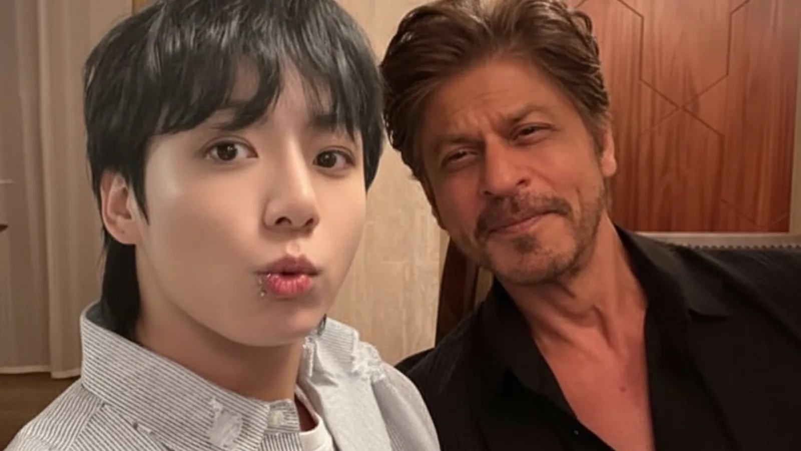 Did BTS’ Jungkook Click Selfie With Shah Rukh Khan? Viral Pic Sends Fans Into Frenzy
