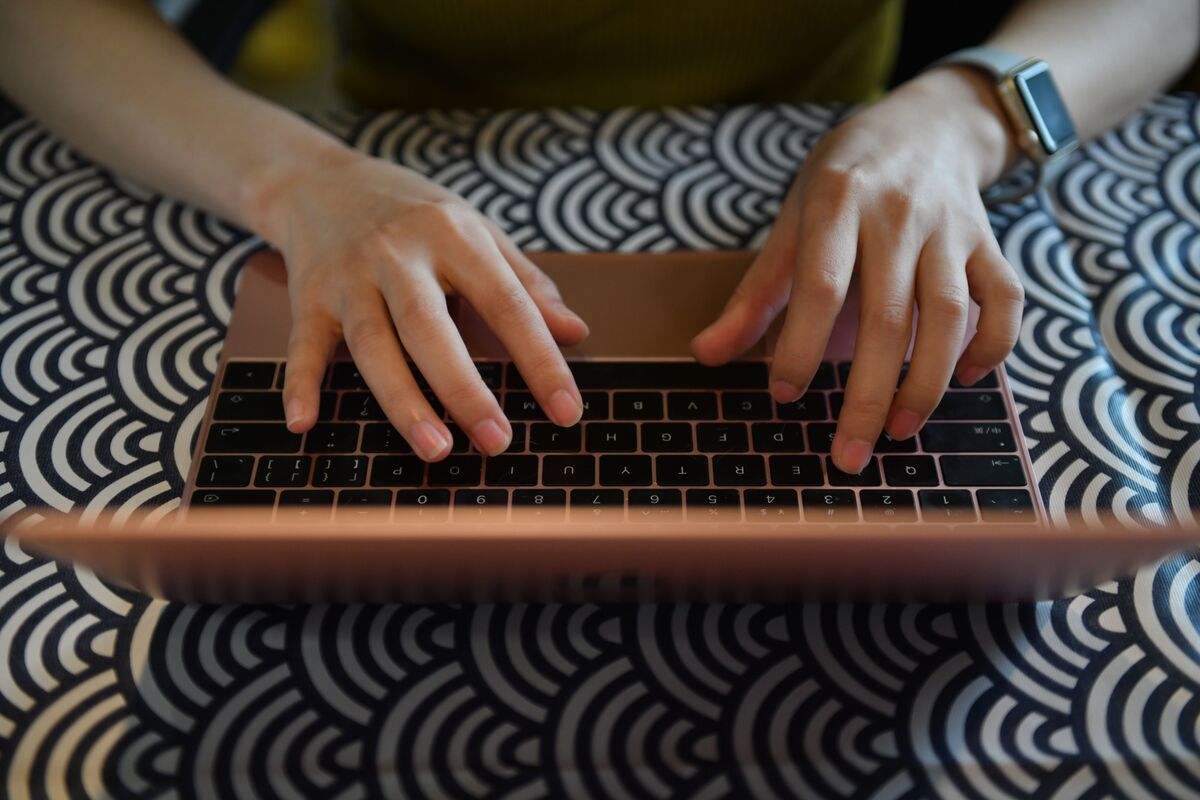 US Considers Broad Software Curbs on China, Reuters Reports
