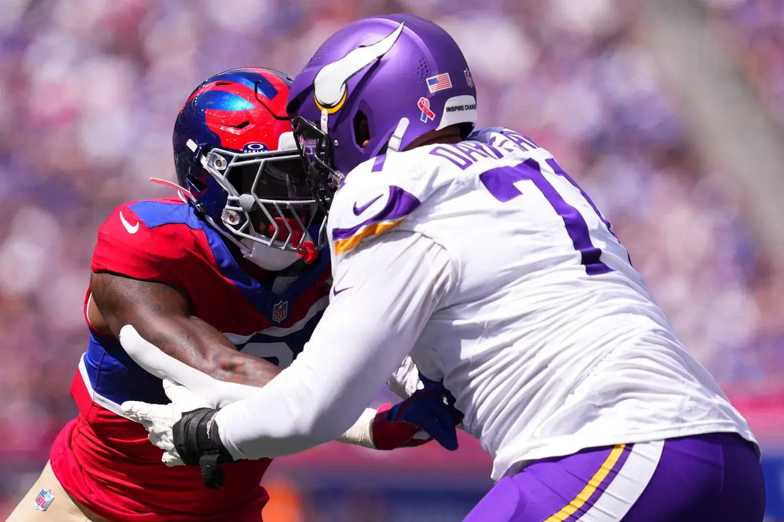 Vikings Get Troubling Update on 2 Starters Before 'Thursday Night Football'
